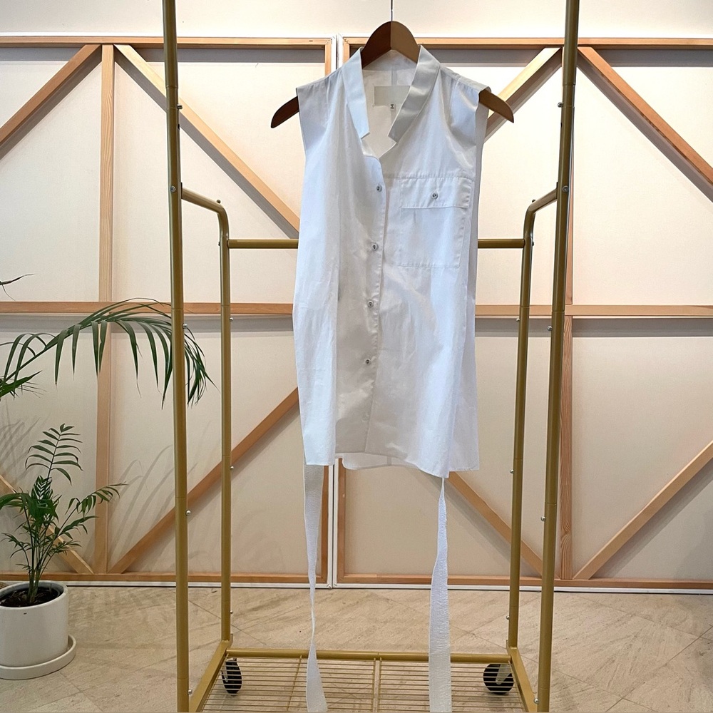 Maison Margiela Sleeveless White Button-Up Shirt with Tie Straps